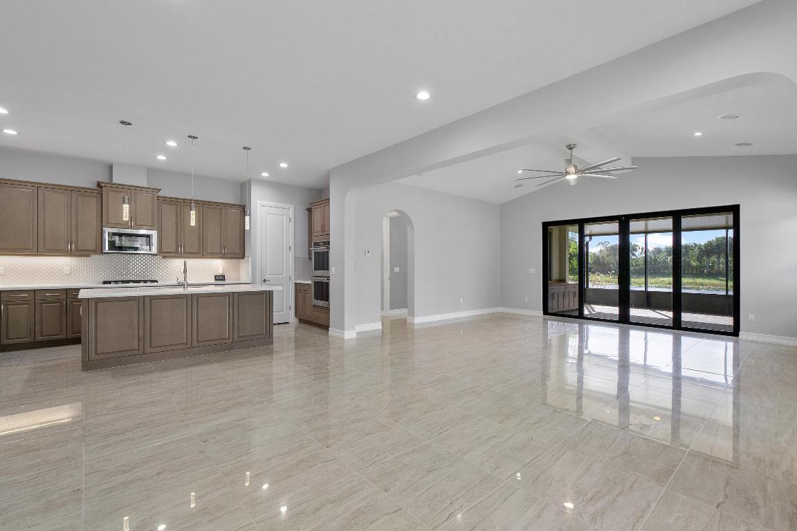 8475 Grand Prix Lane, Boynton Beach