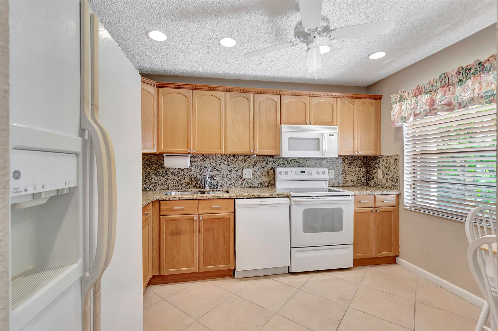 7920 Eastlake Drive 19-G