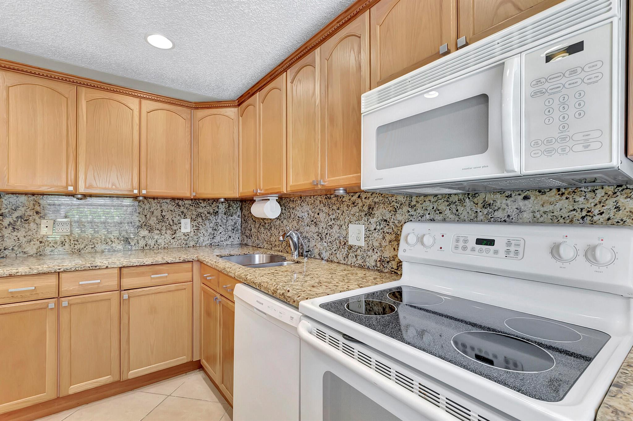 7920 Eastlake Drive 19-G