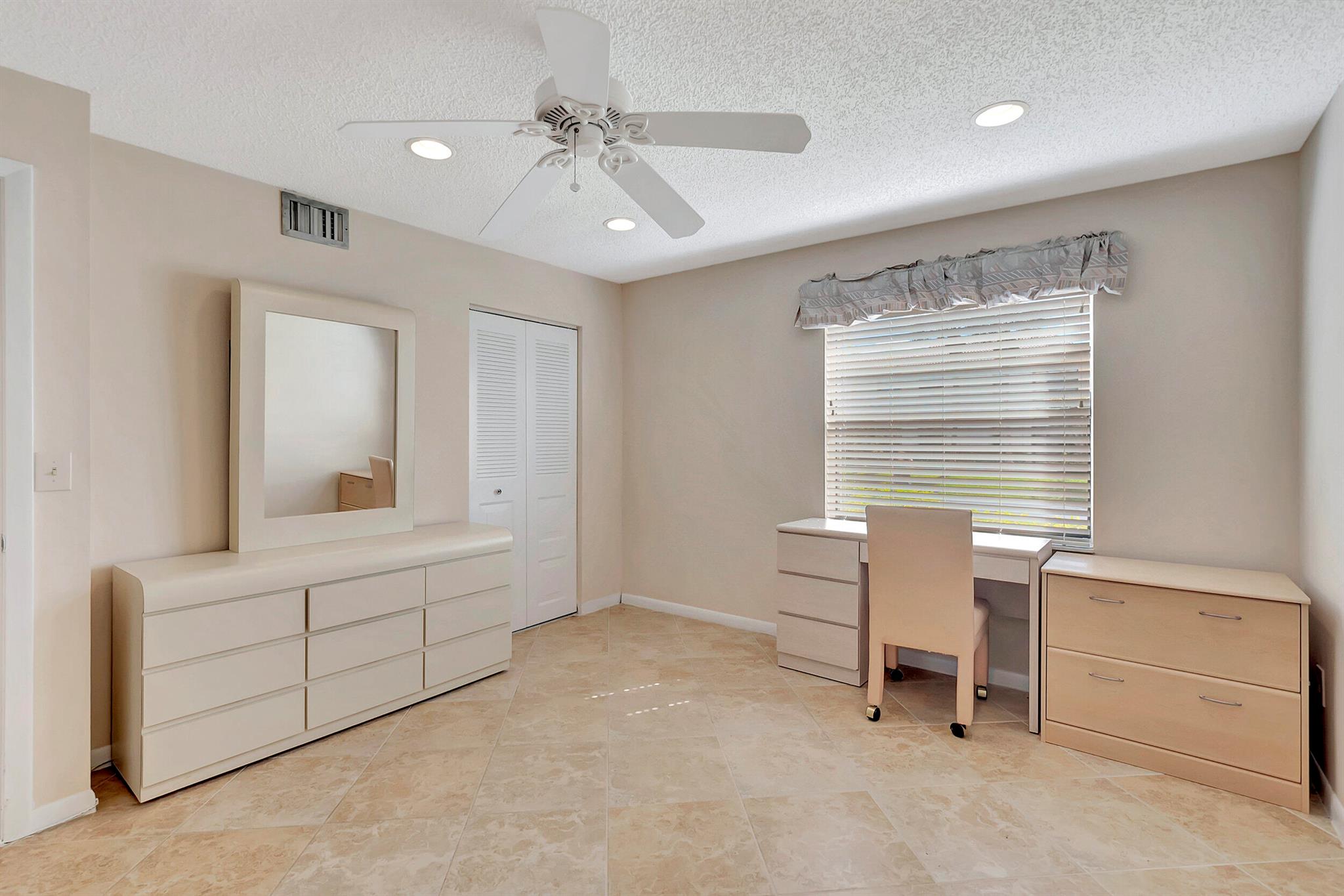 7920 Eastlake Drive 19-G