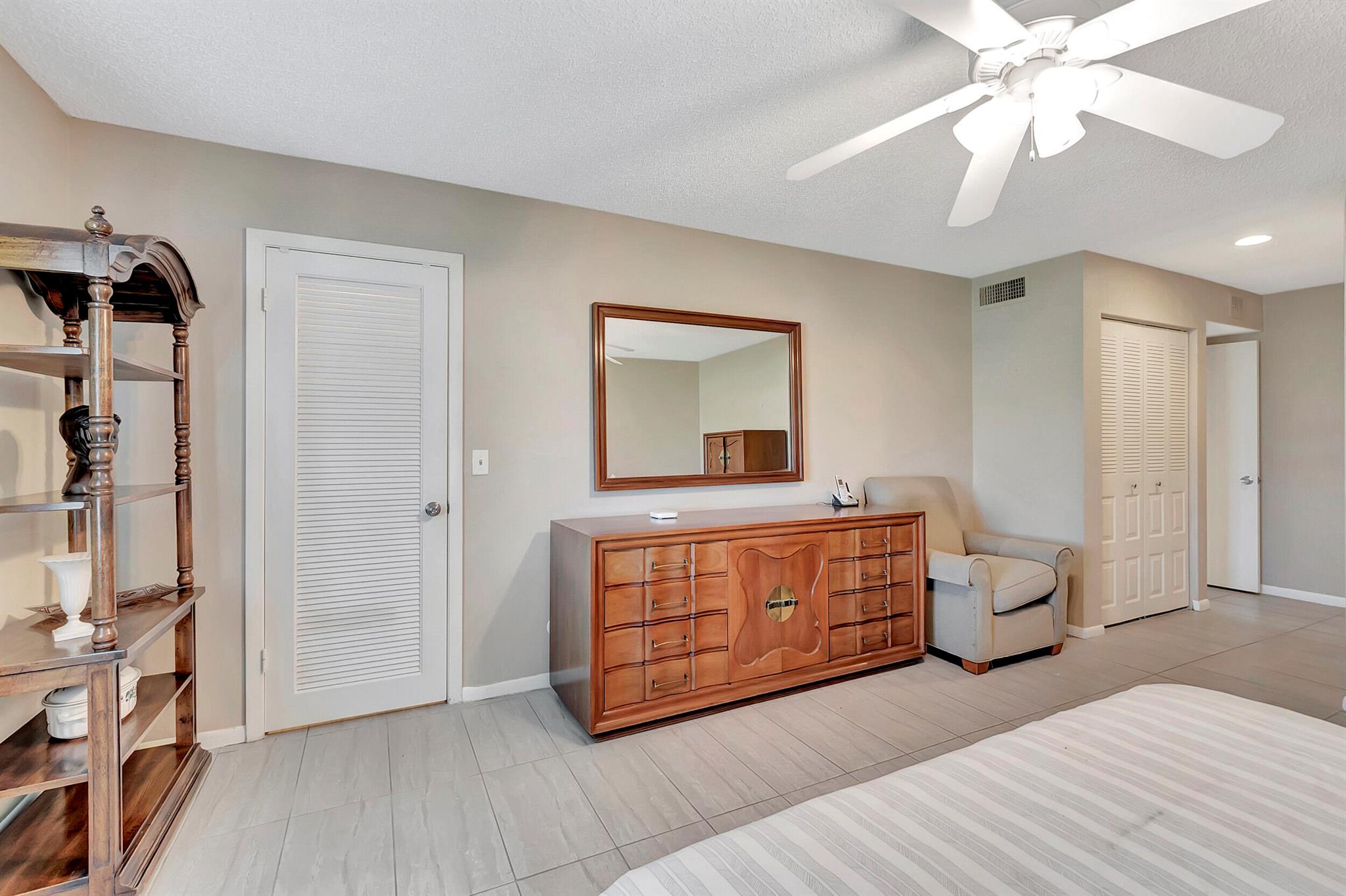 7920 Eastlake Drive 19-G