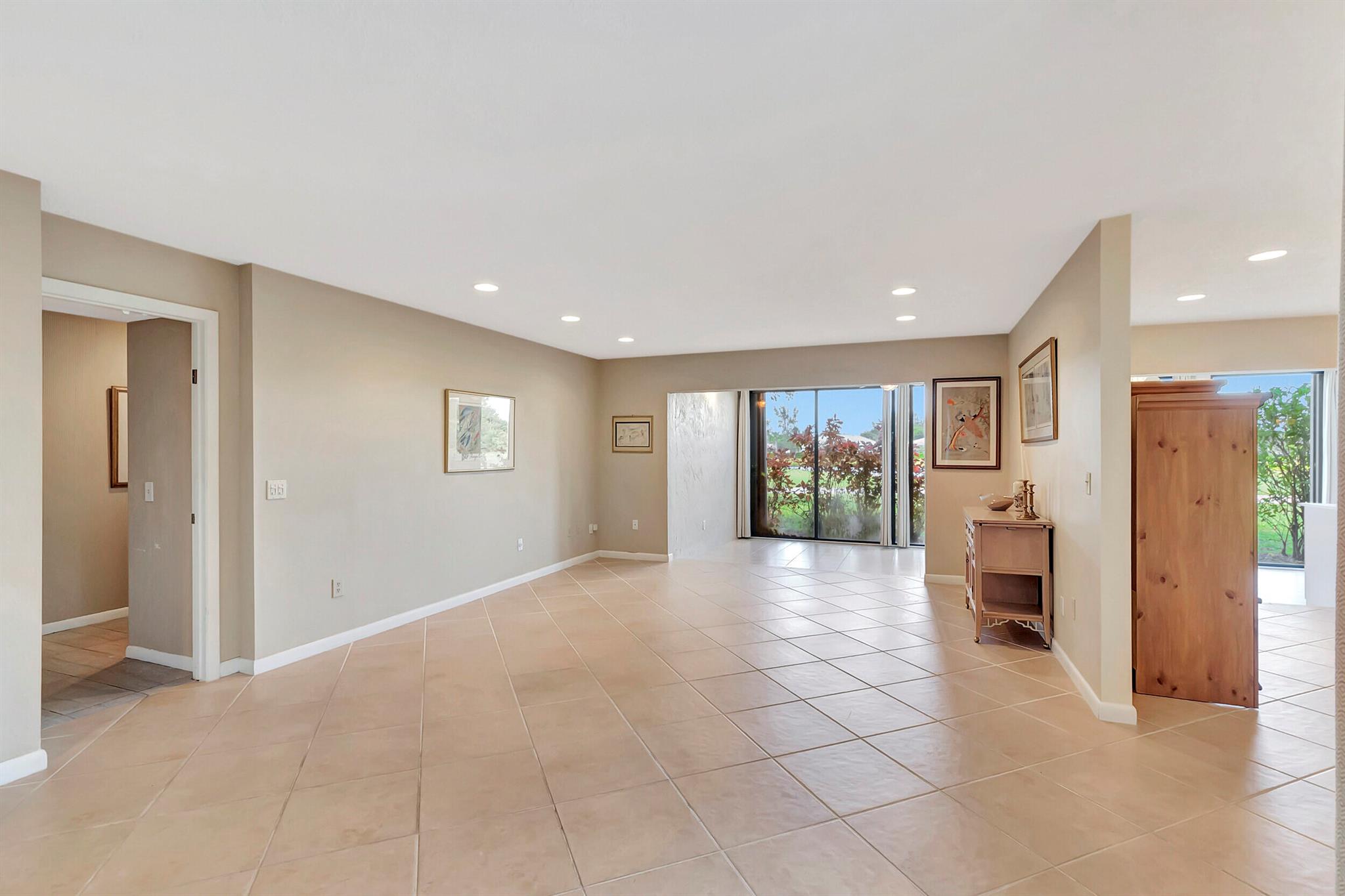 7920 Eastlake Drive 19-G