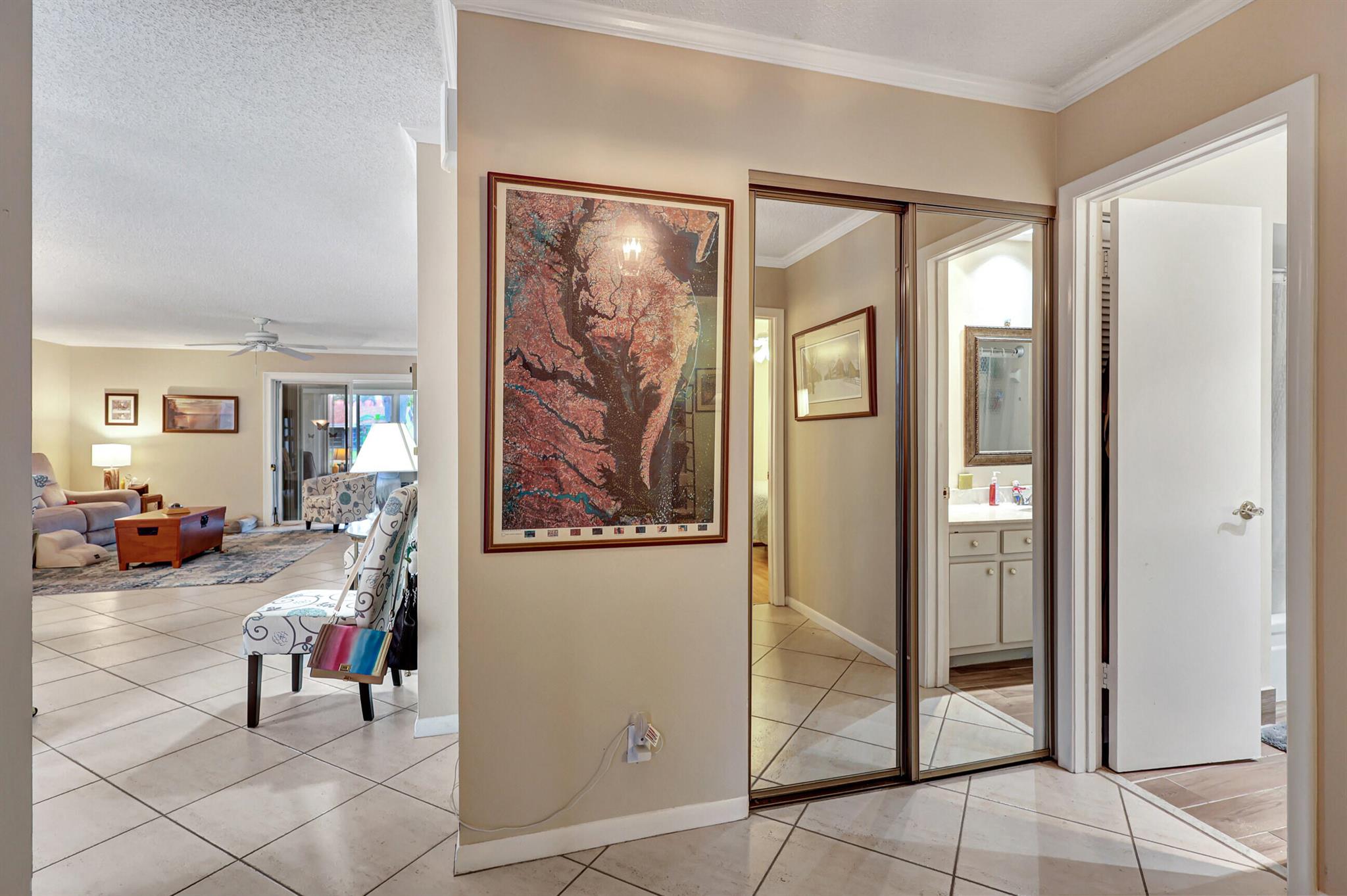 5162 Mirror Lakes Boulevard