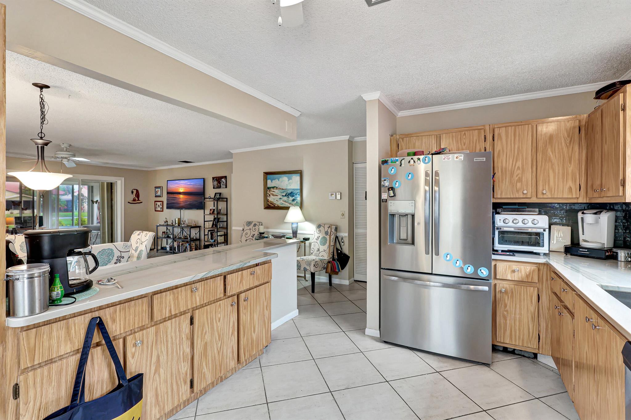 5162 Mirror Lakes Boulevard