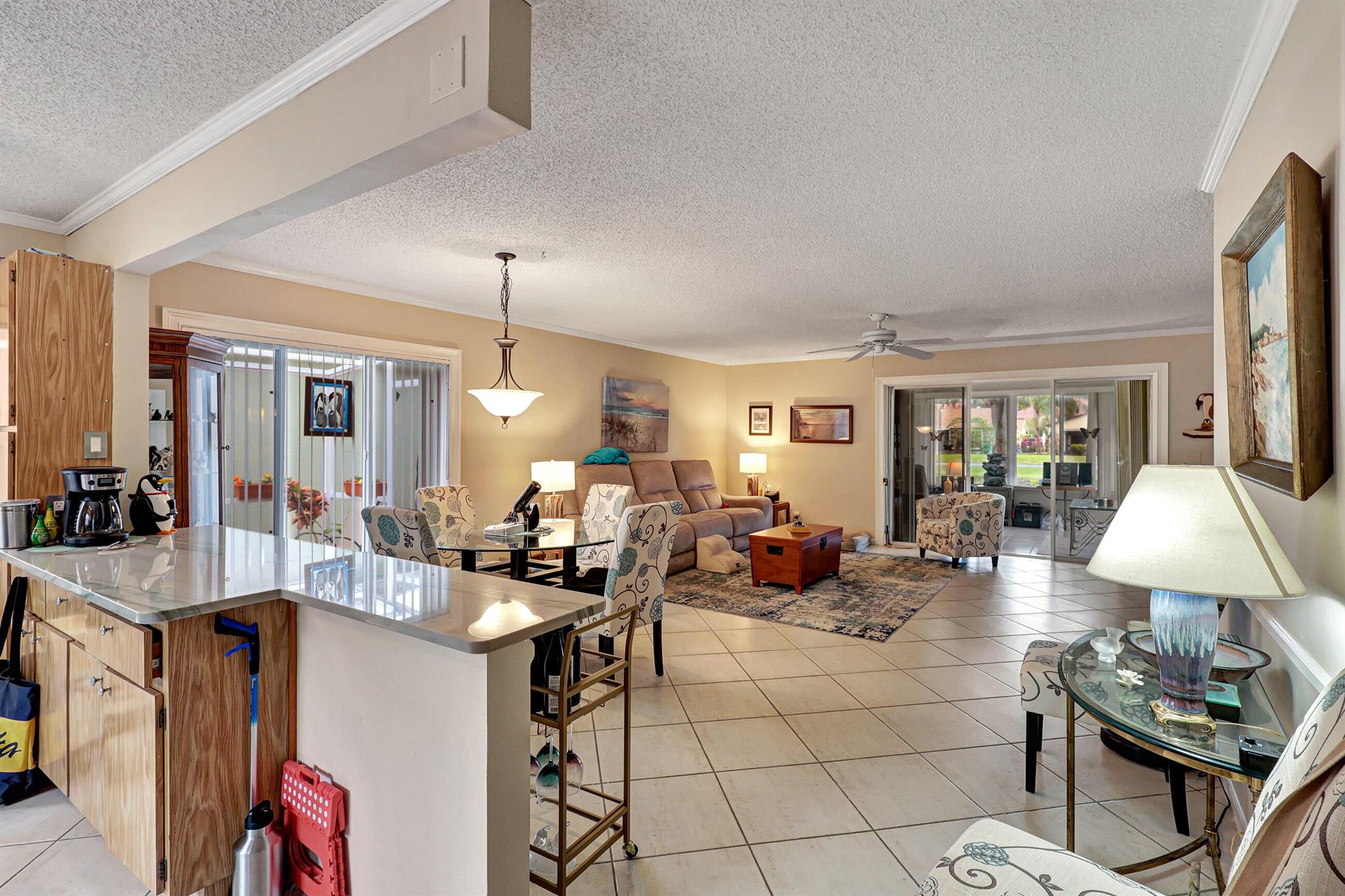 5162 Mirror Lakes Boulevard