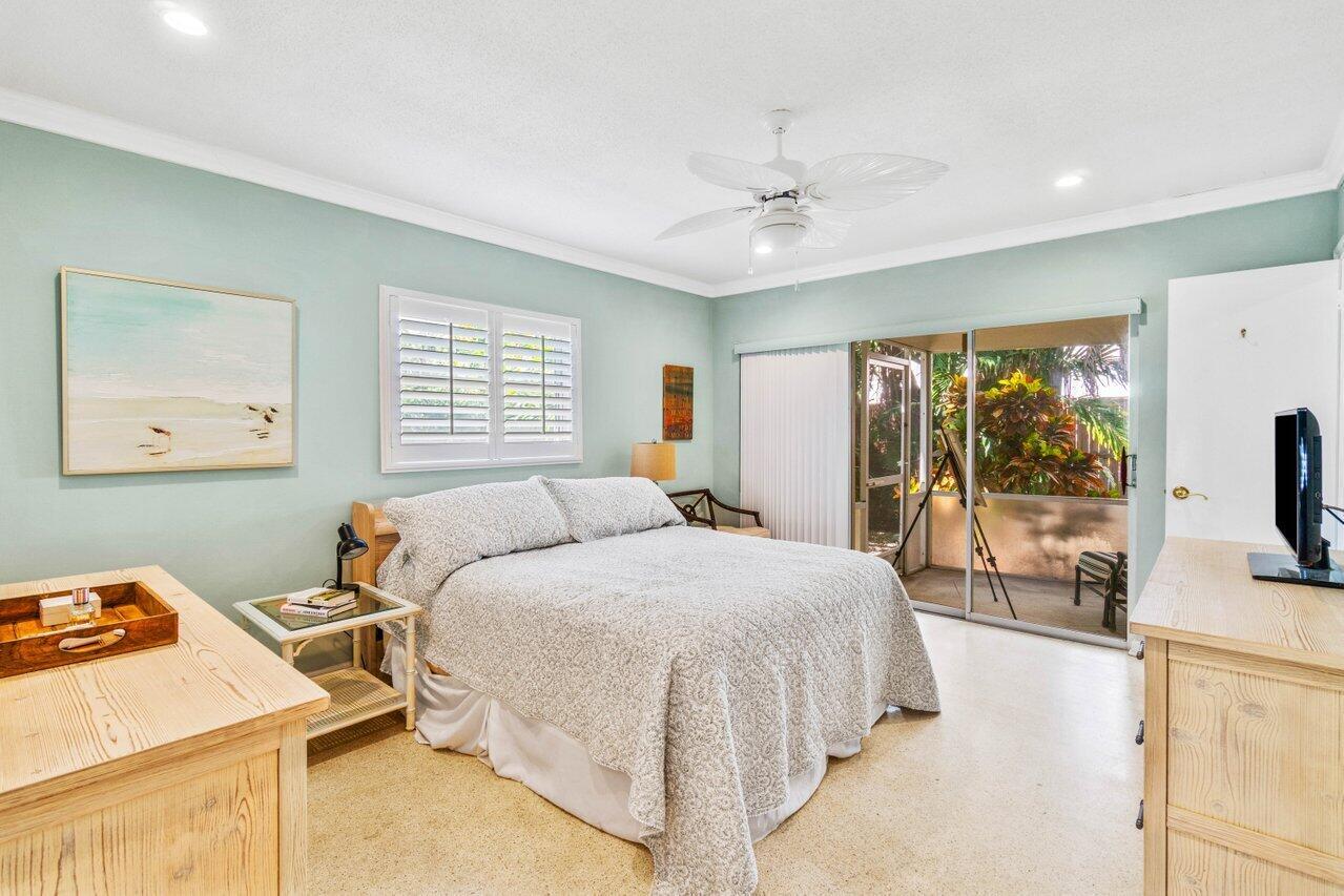 1035 Bermuda Gardens Rd Road
