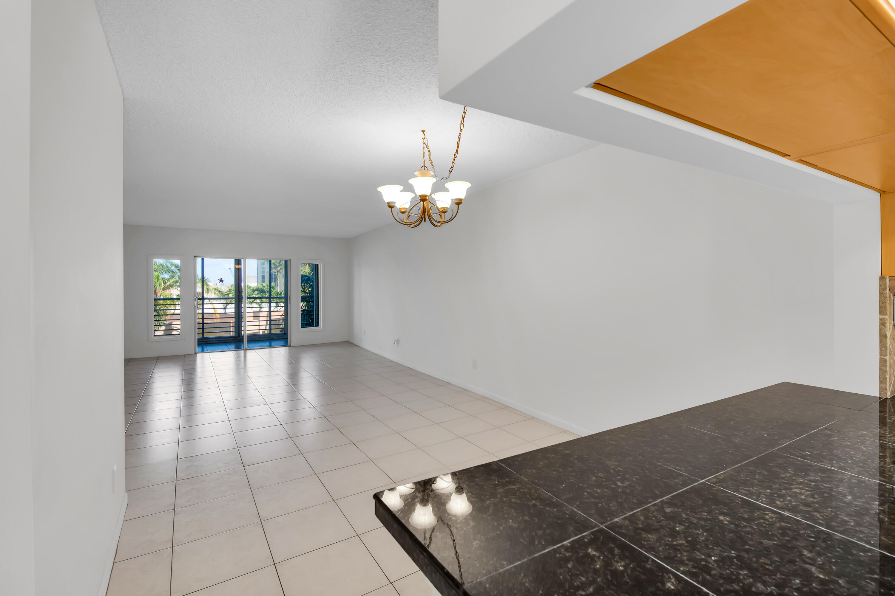 2731 NE 14th St Causeway 314, Pompano Beach Unit: 314