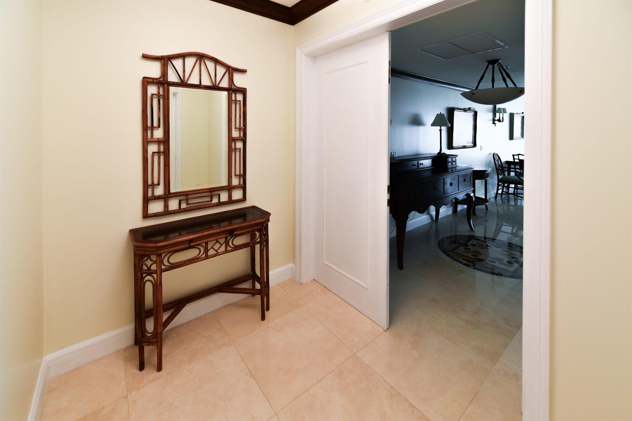 1063 Hillsboro Mile 301