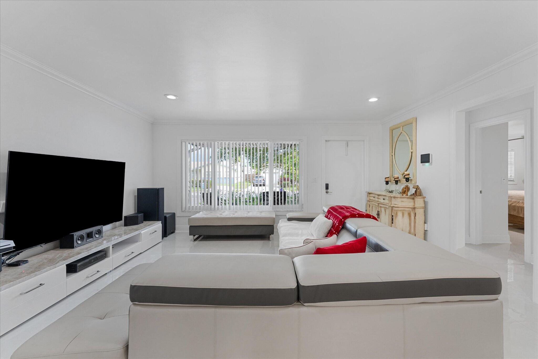 8900 SW 7th Street
