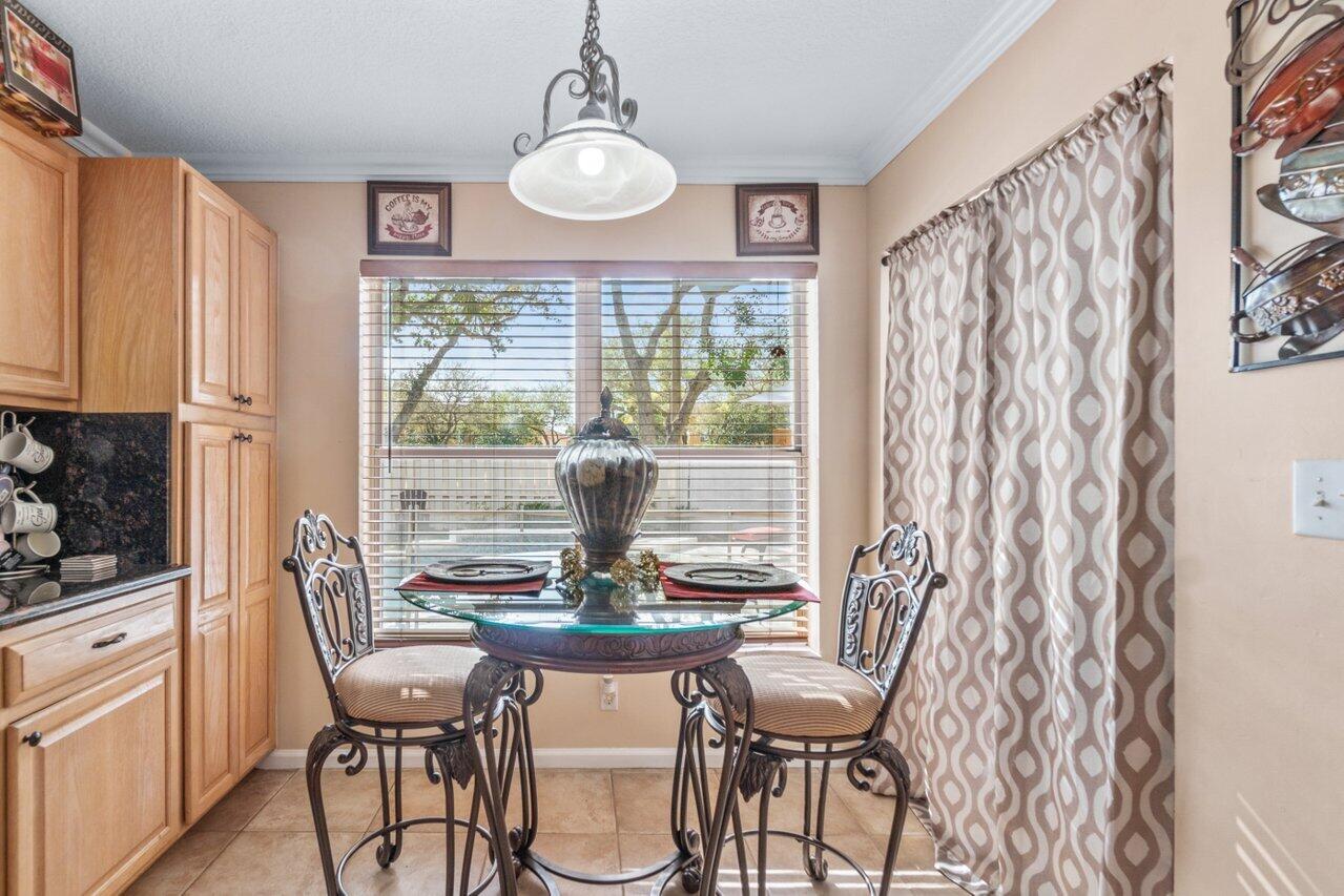 2915 NW 70th Avenue