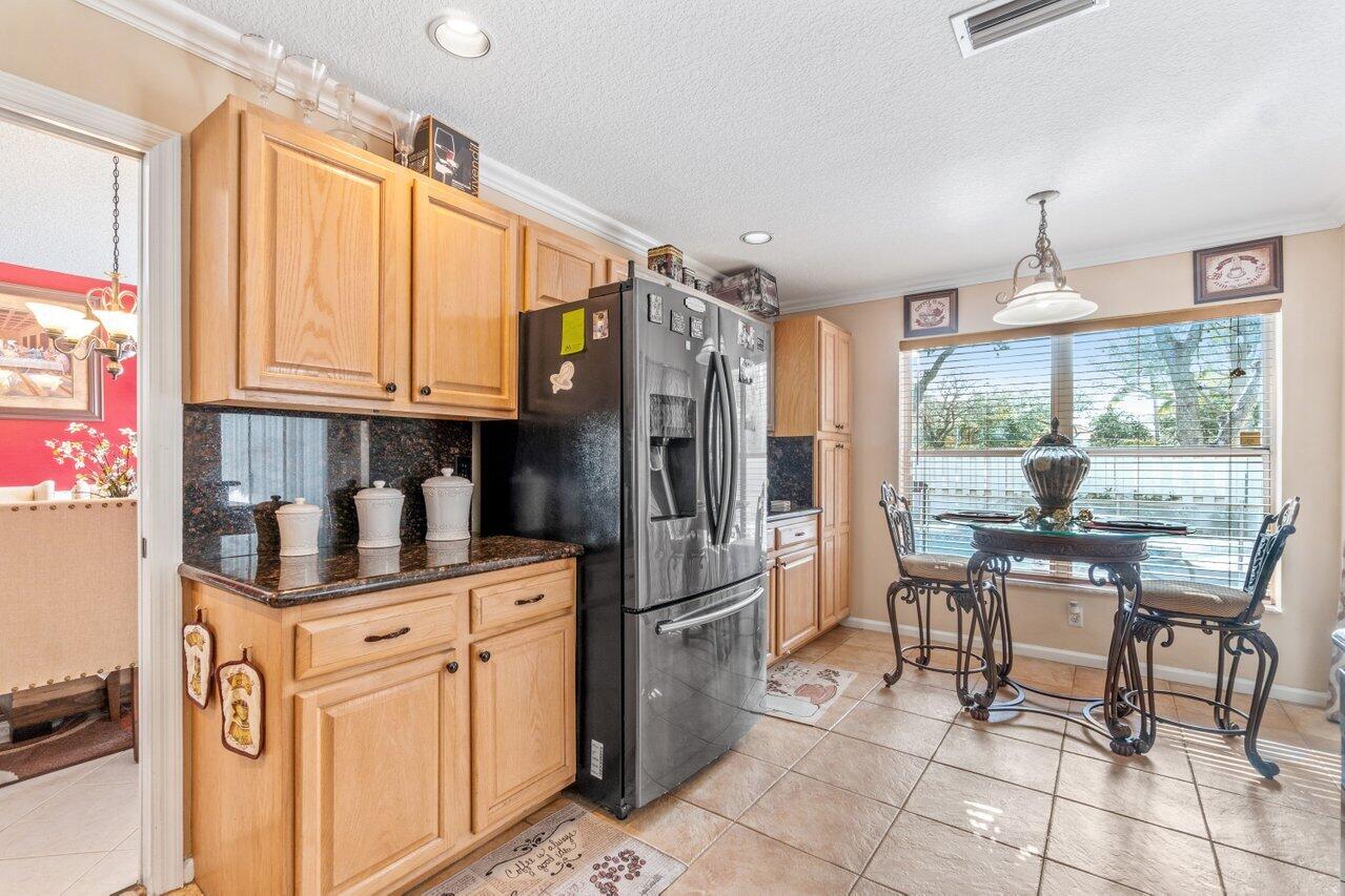 2915 NW 70th Avenue