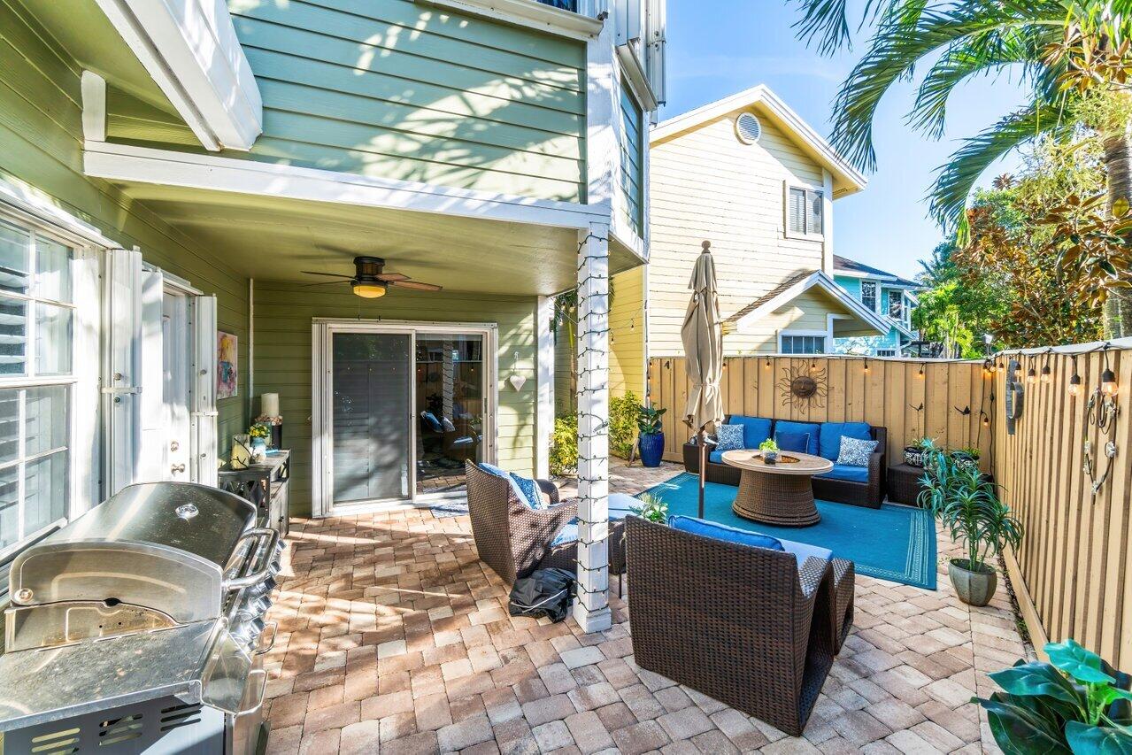 21419 Fairfield Lane