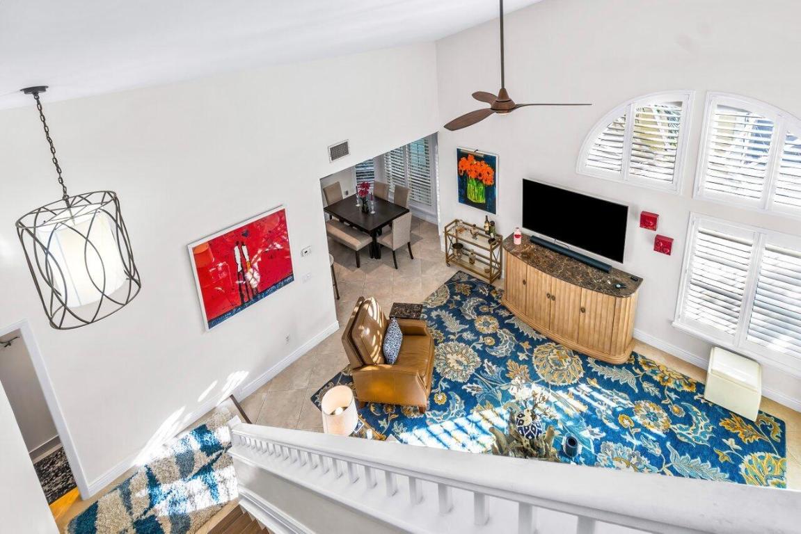 21419 Fairfield Lane