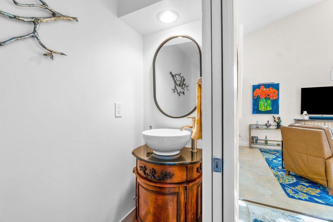 21419 Fairfield Lane