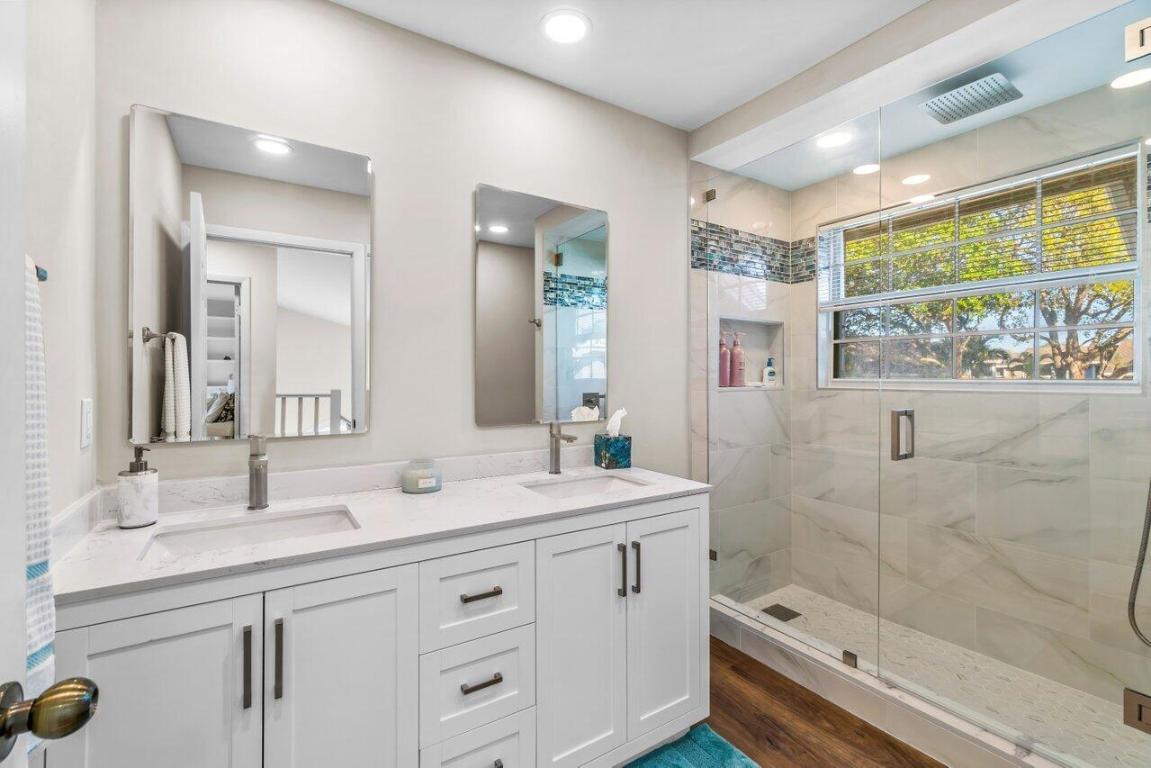 21419 Fairfield Lane