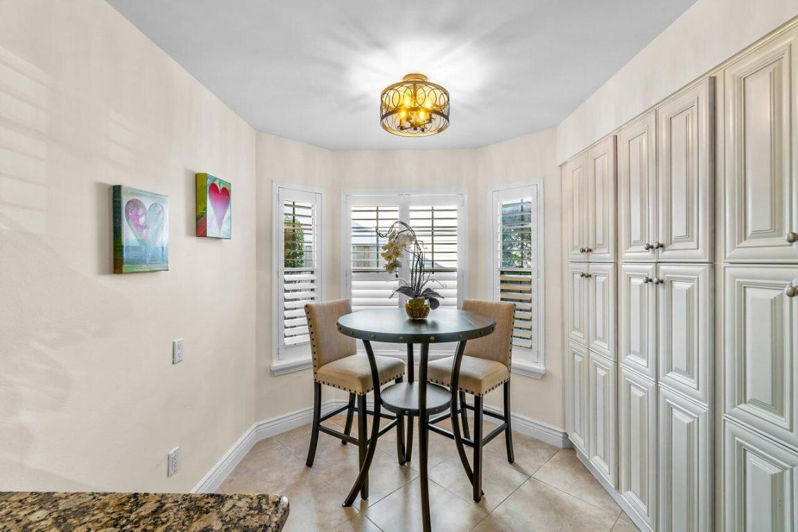 21419 Fairfield Lane