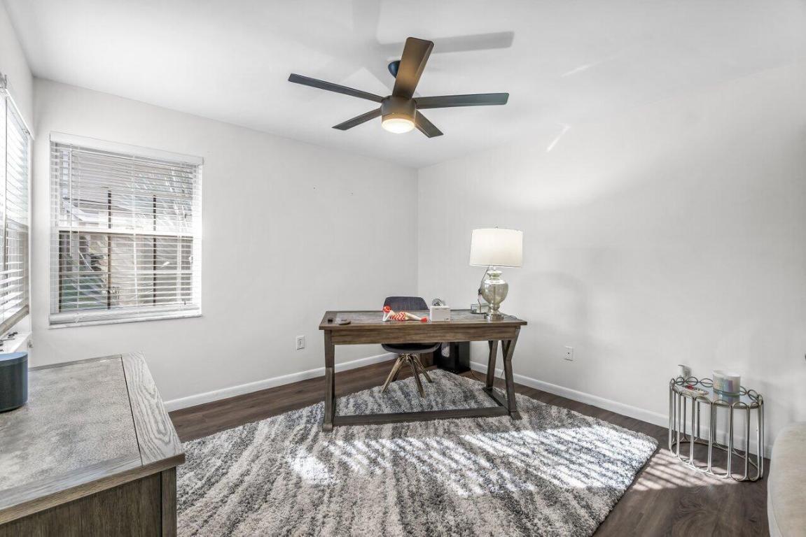 21419 Fairfield Lane