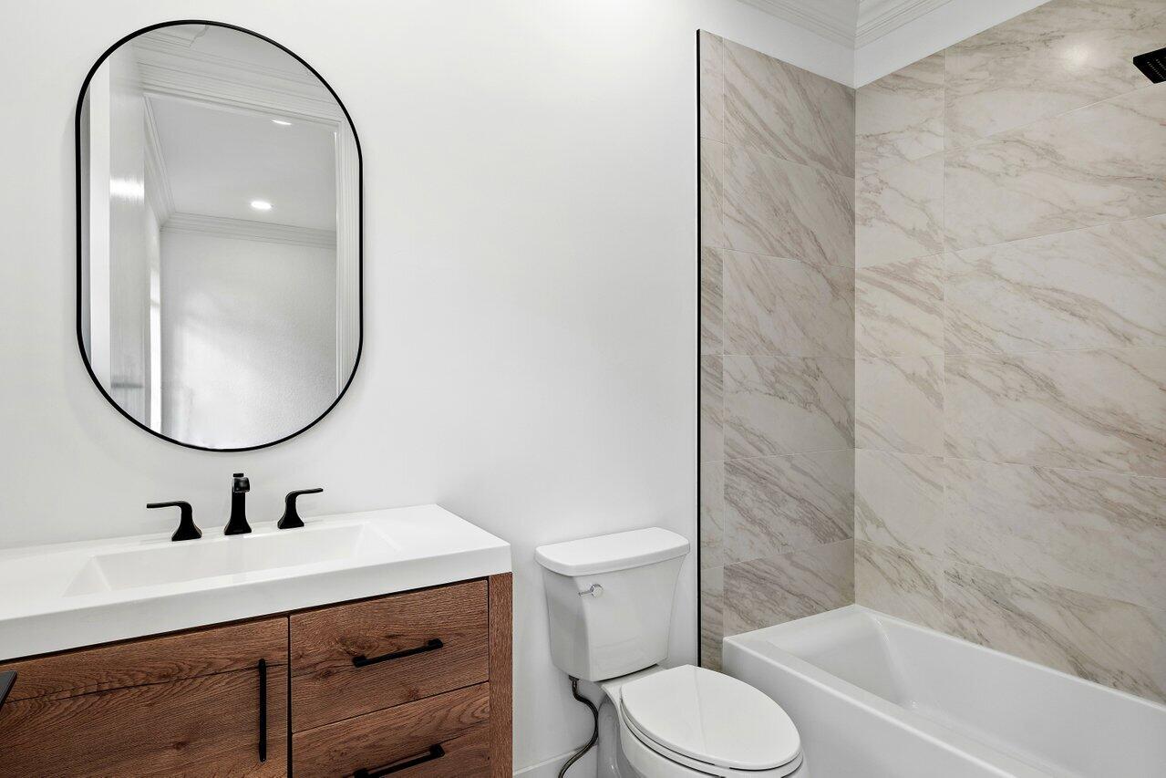 2625 NW 64th Boulevard