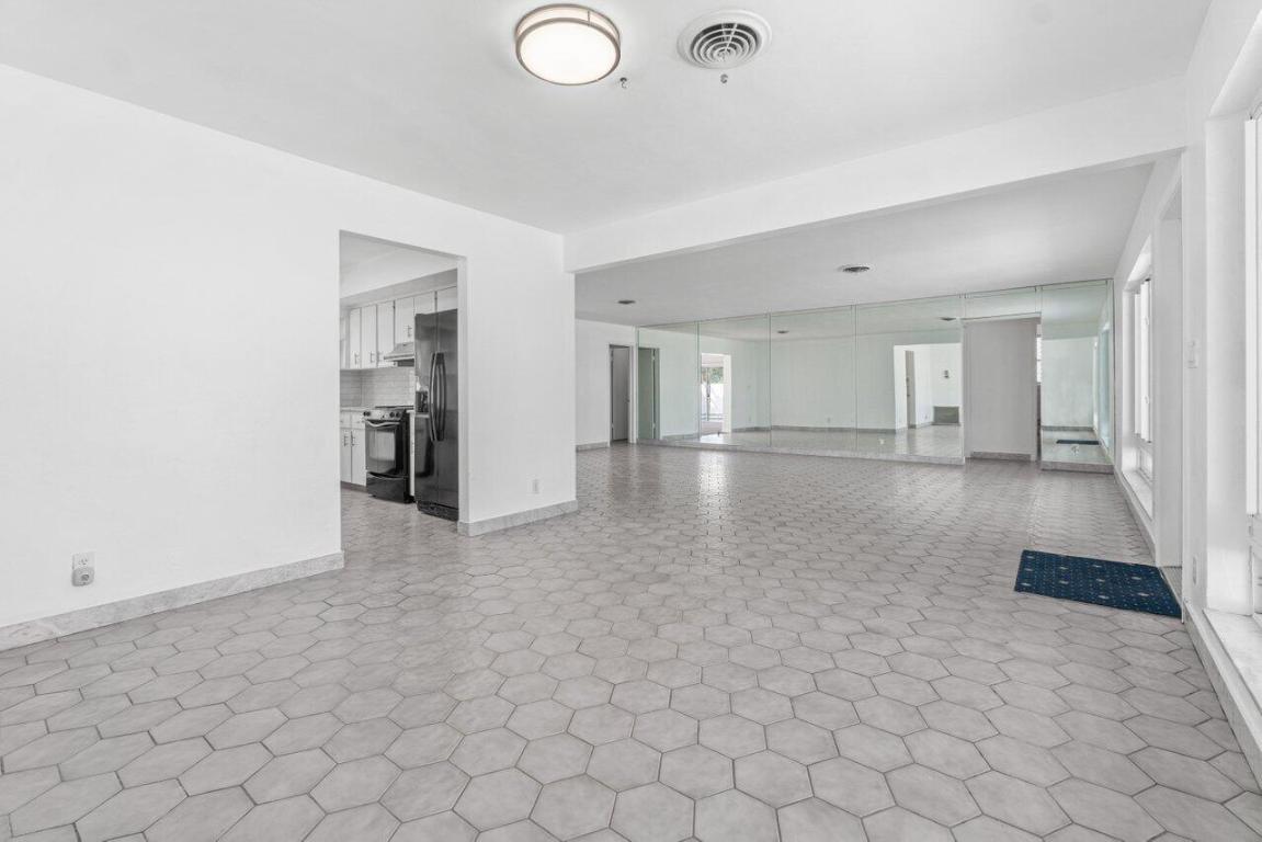 5724 NE 15th Avenue, Fort Lauderdale