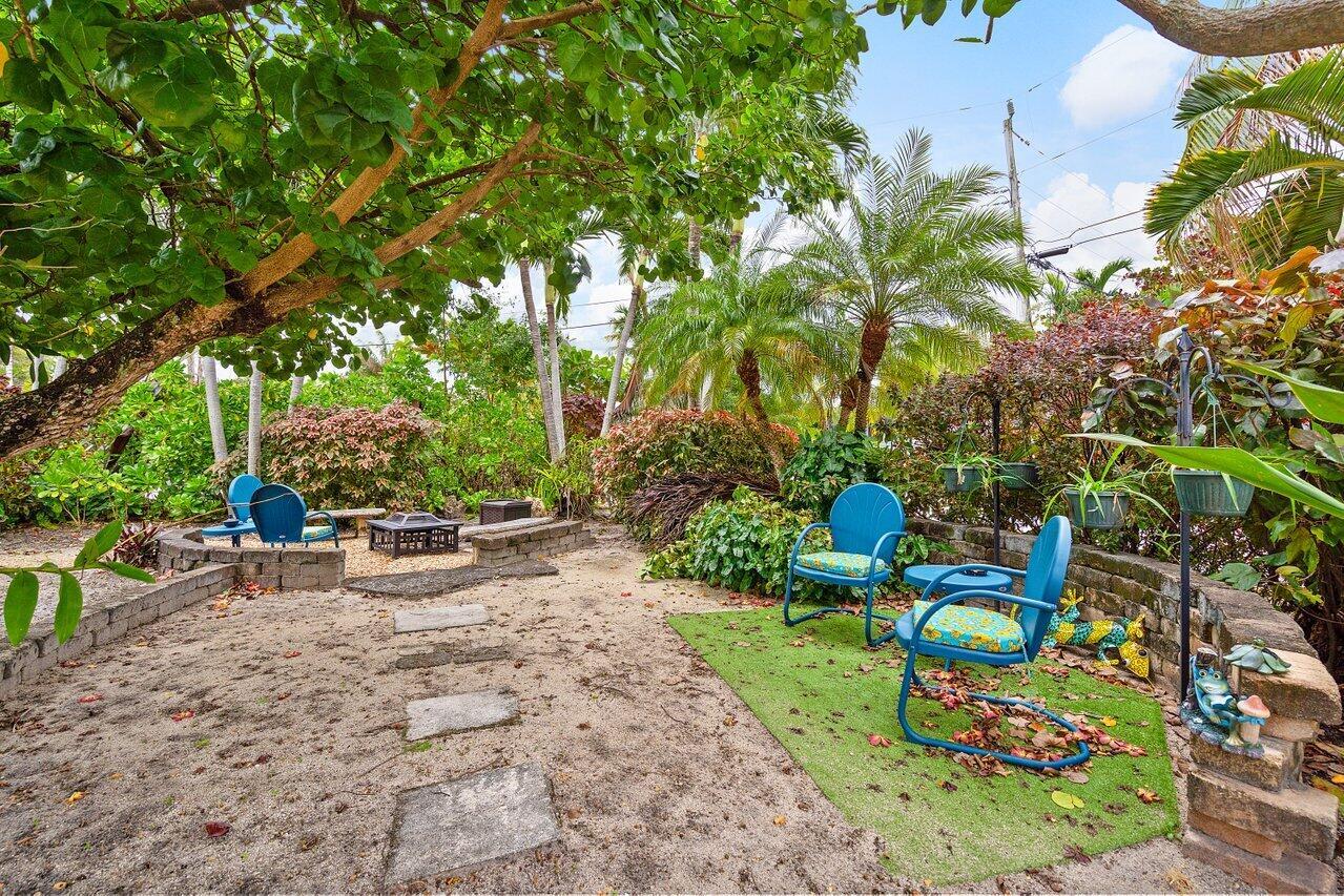 1709 Coral Gardens Drive