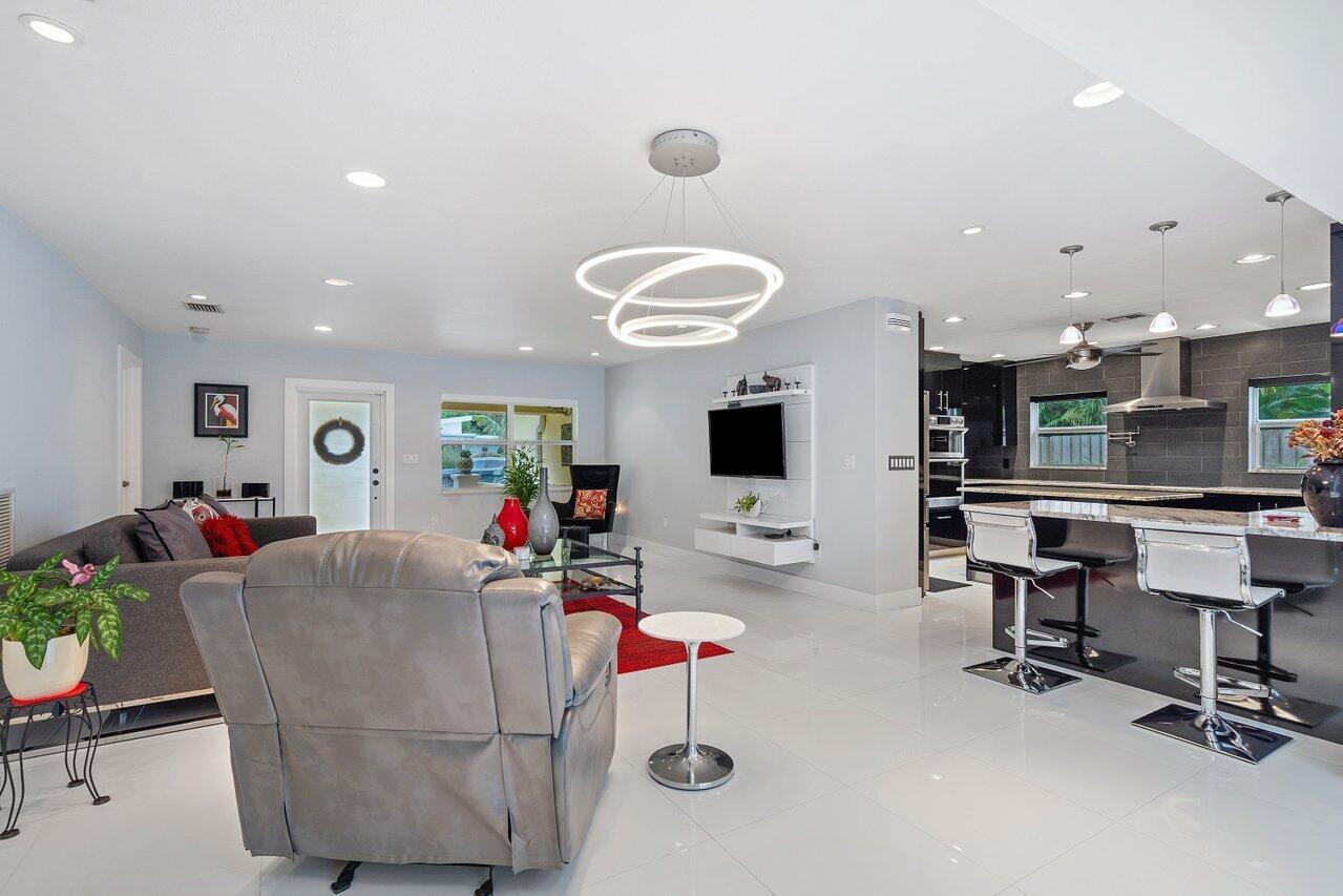 1709 Coral Gardens Drive