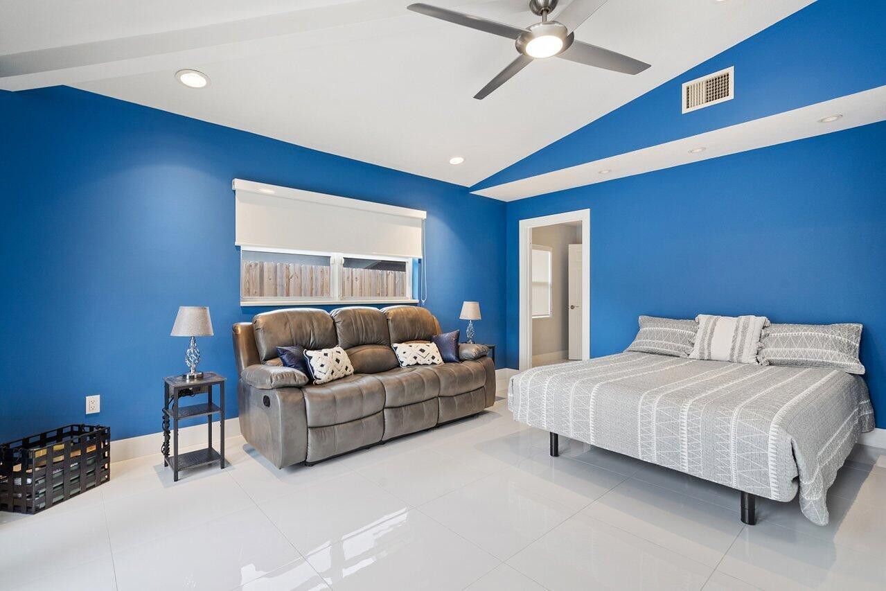 1709 Coral Gardens Drive