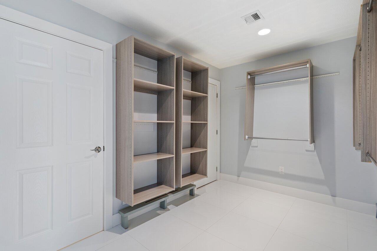 1709 Coral Gardens Drive