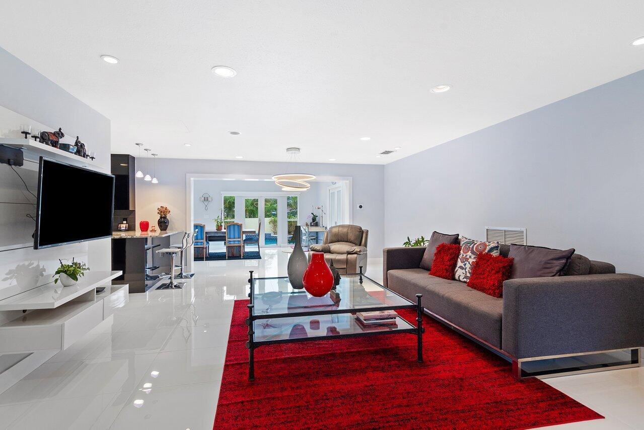 1709 Coral Gardens Drive