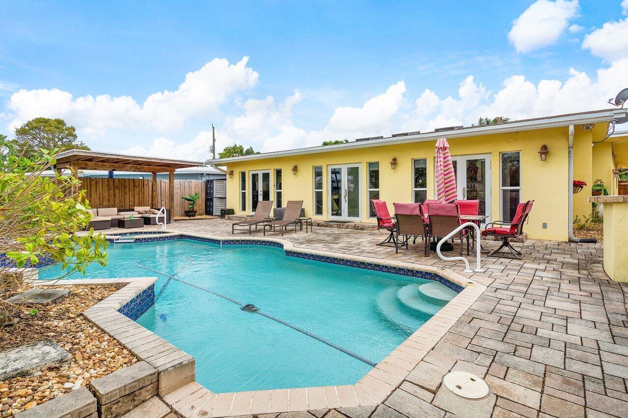 1709 Coral Gardens Drive