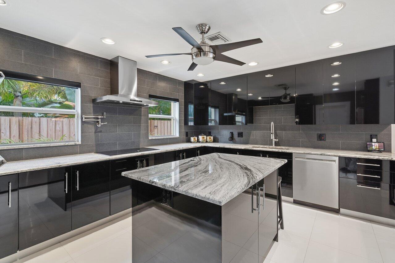 1709 Coral Gardens Drive