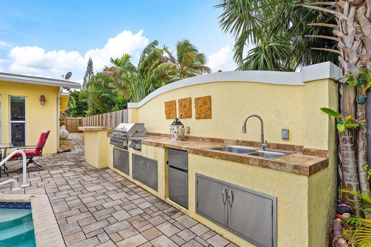 1709 Coral Gardens Drive