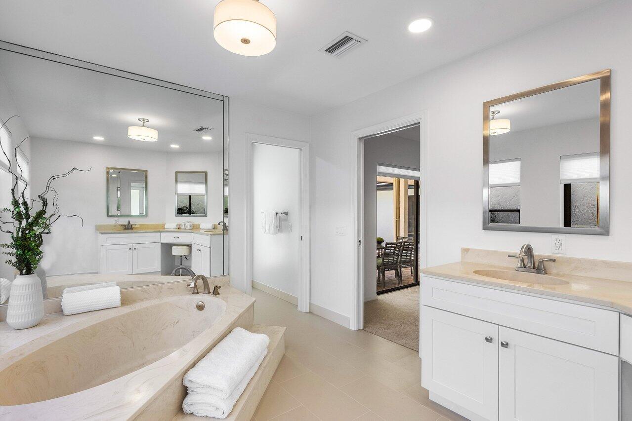 2360 NW 38th Street