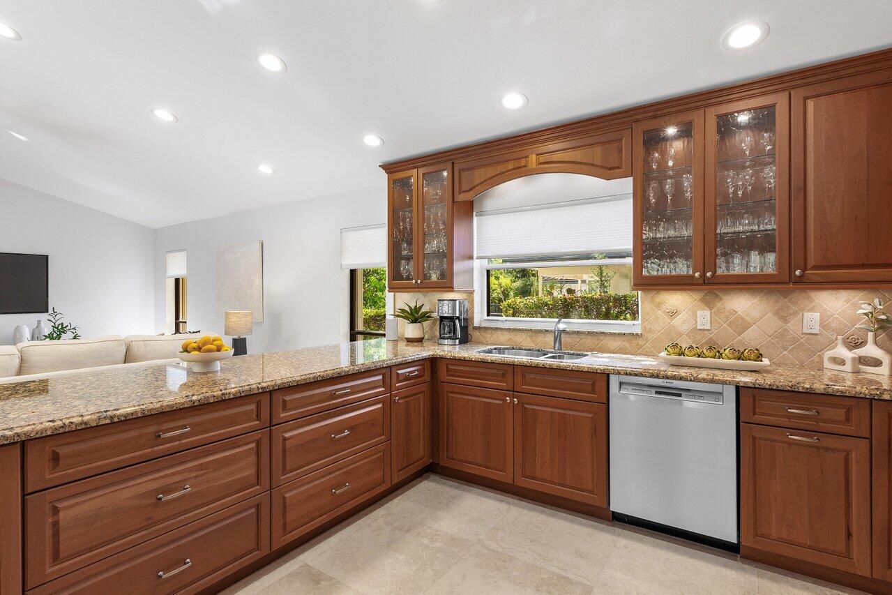 2360 NW 38th Street
