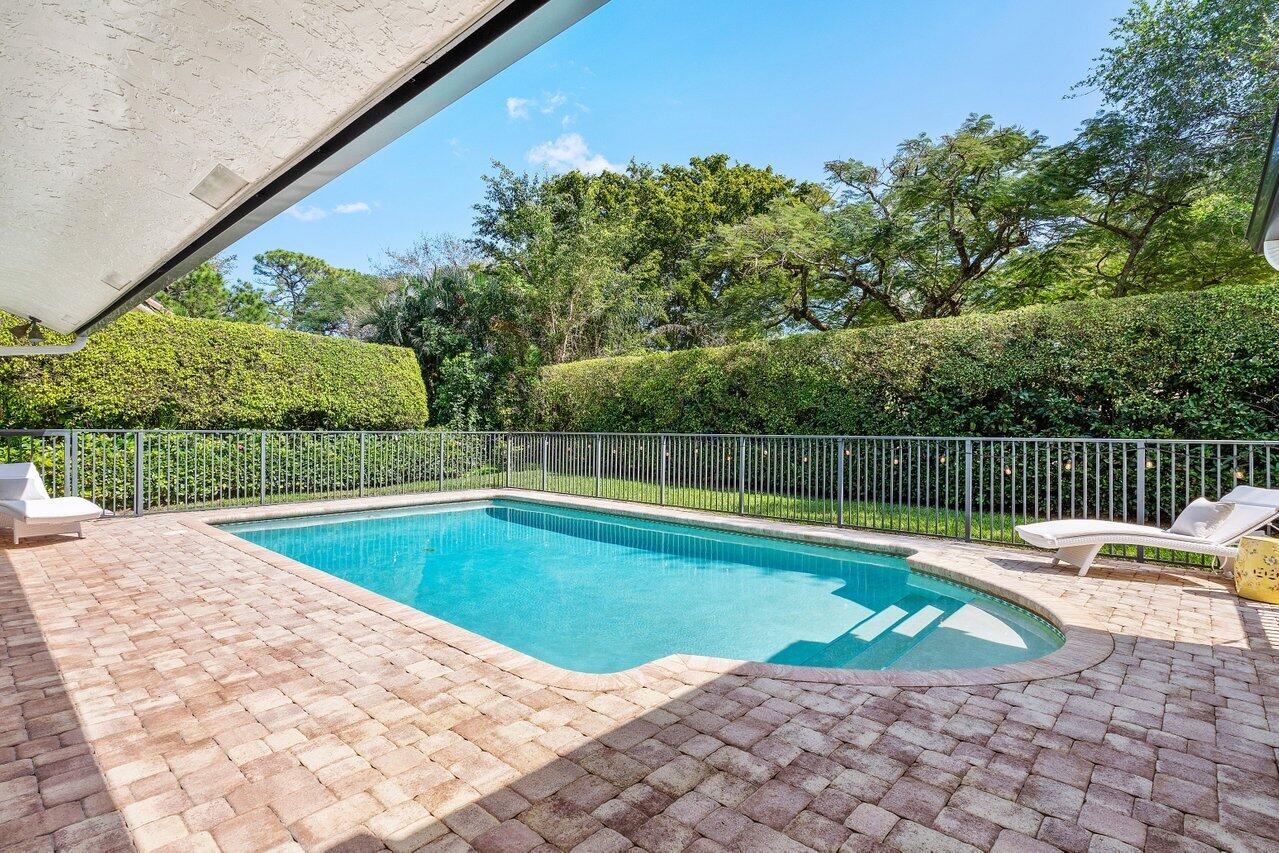 2360 NW 38th Street