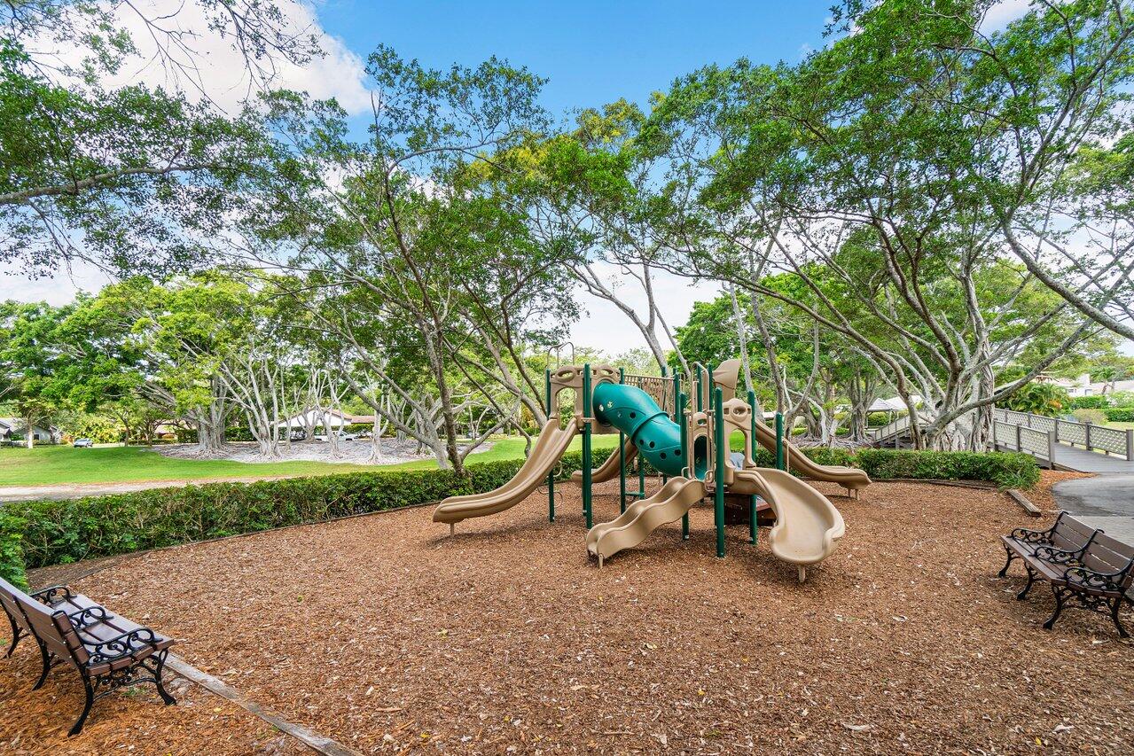 2360 NW 38th Street