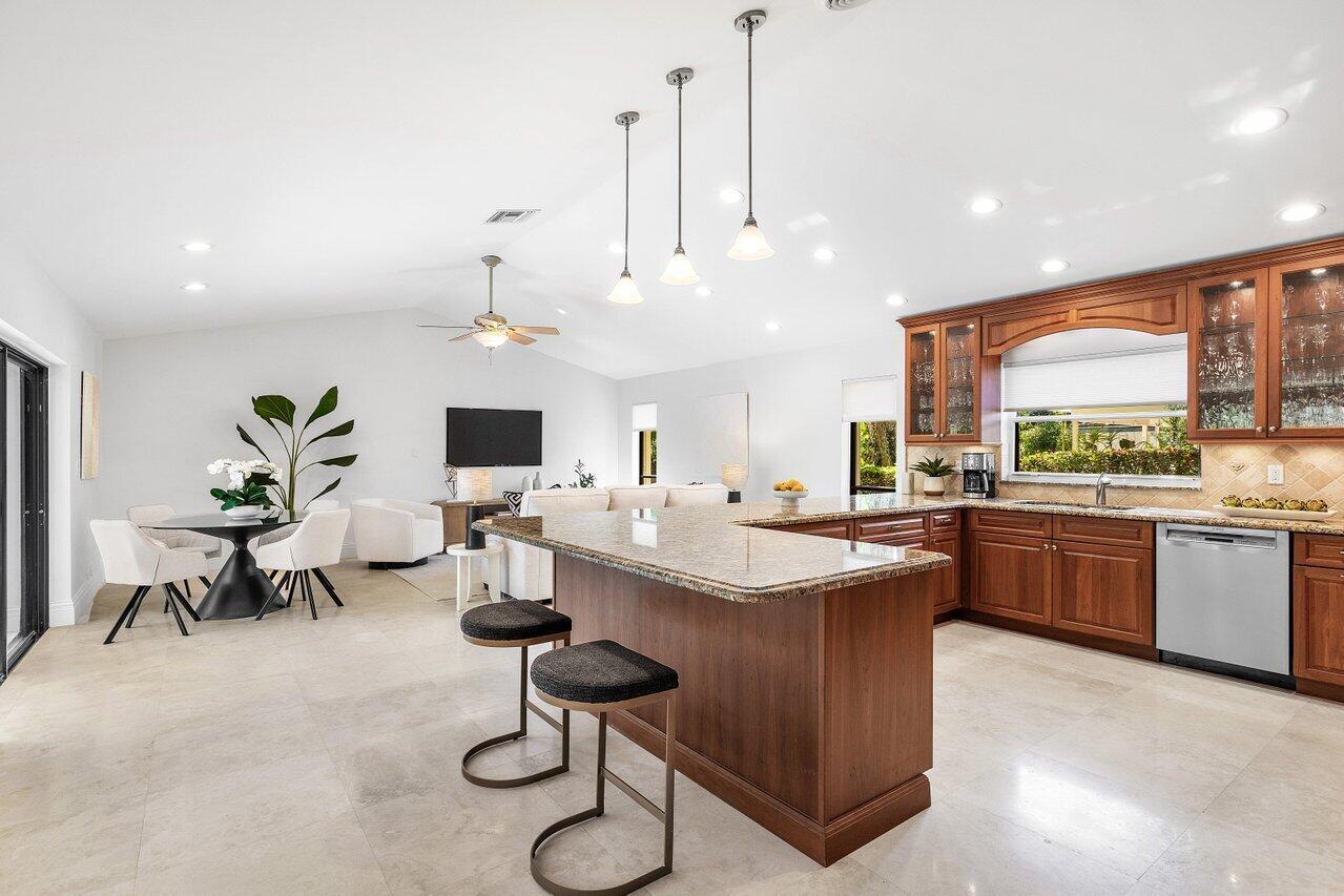 2360 NW 38th Street