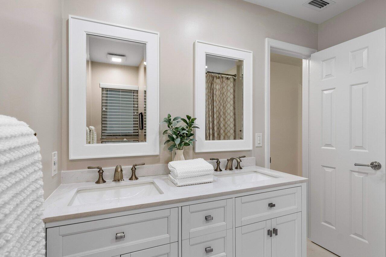 2360 NW 38th Street
