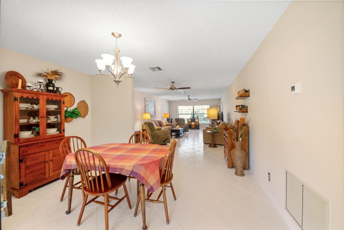 4390 Eucalyptus Tree Court B, Boynton Beach Unit: B