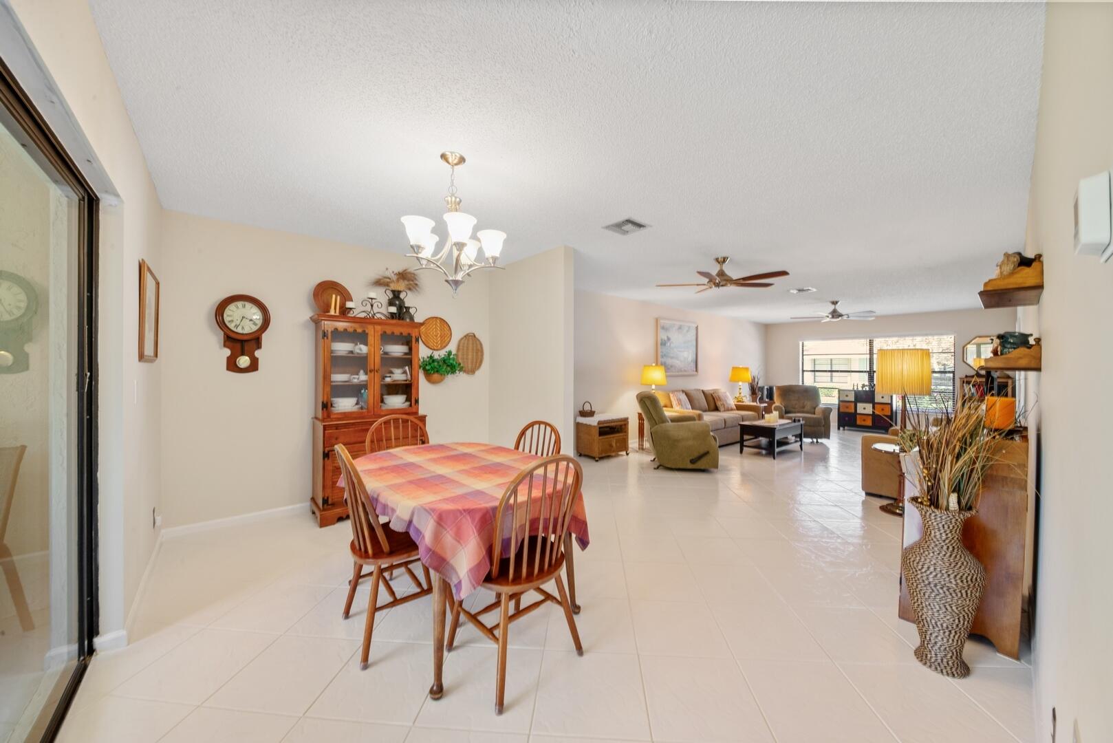 4390 Eucalyptus Tree Court B, Boynton Beach Unit: B