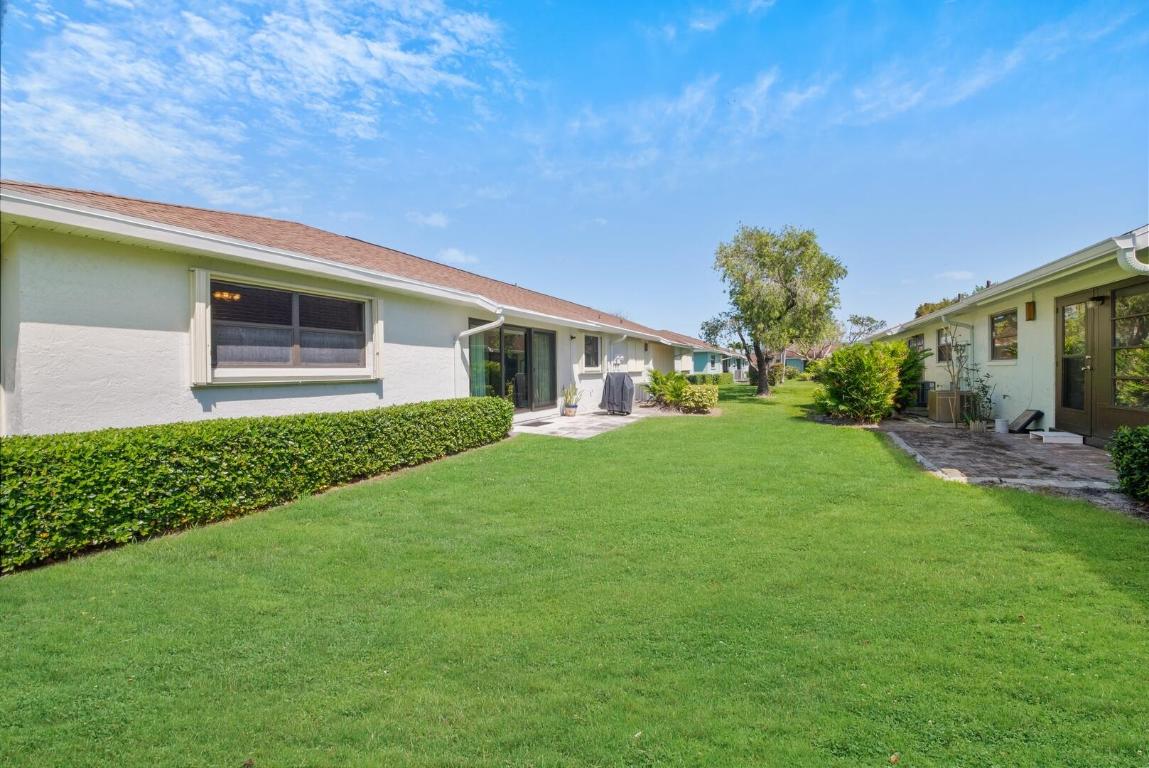 4390 Eucalyptus Tree Court B, Boynton Beach Unit: B