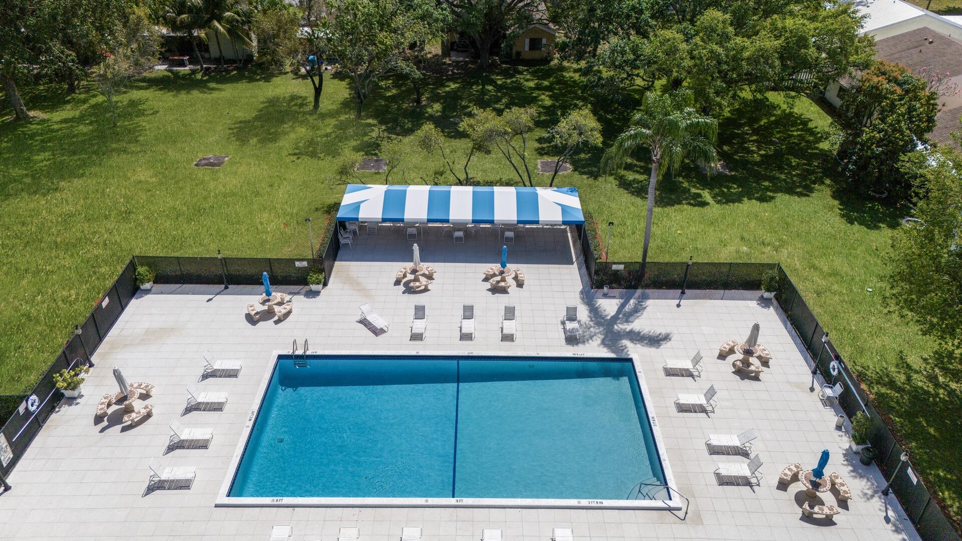 25 Hawthorne Lane, Boynton Beach