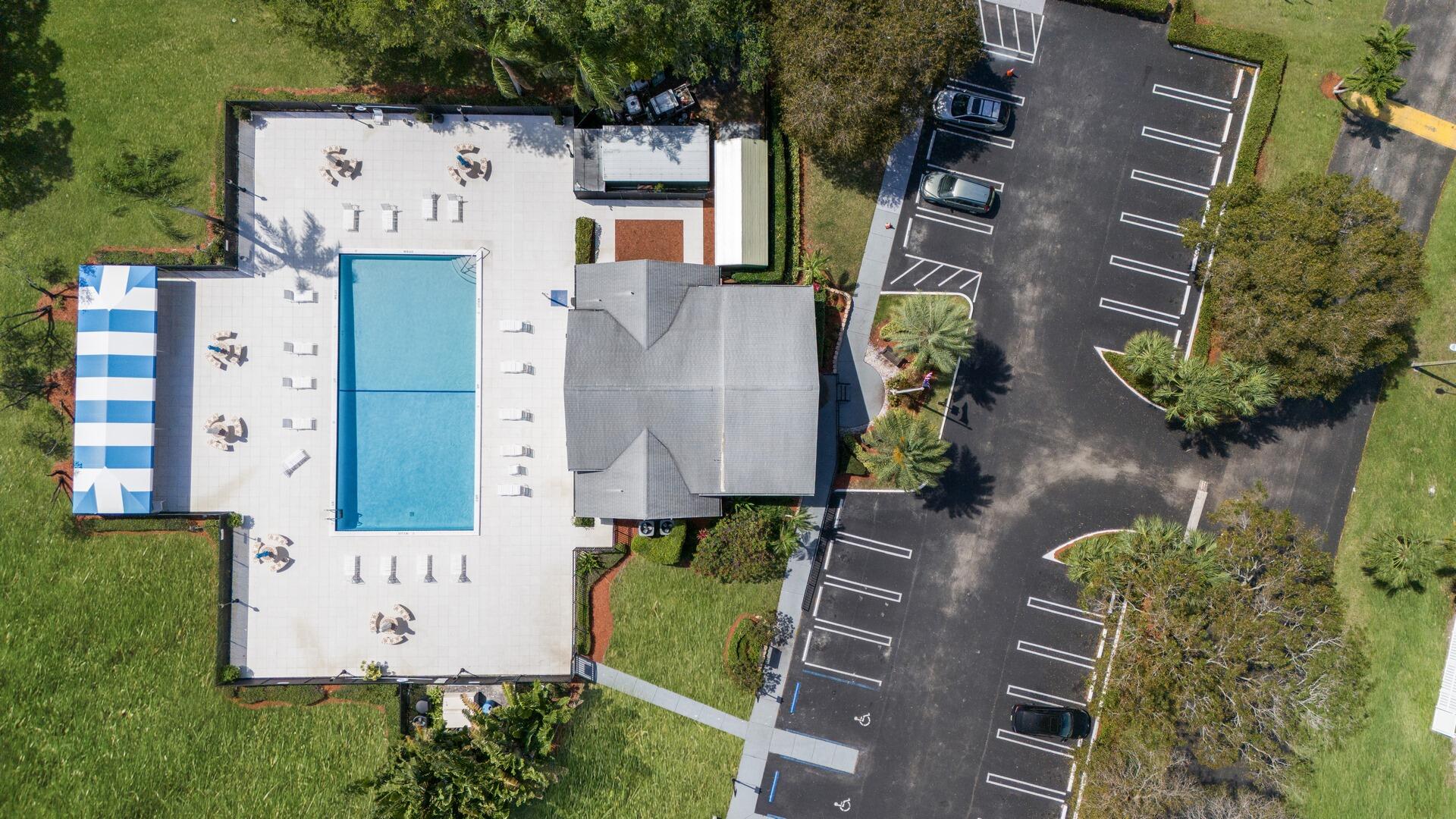 25 Hawthorne Lane, Boynton Beach