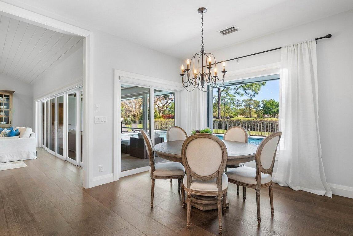 570 N Country Club Drive, Atlantis