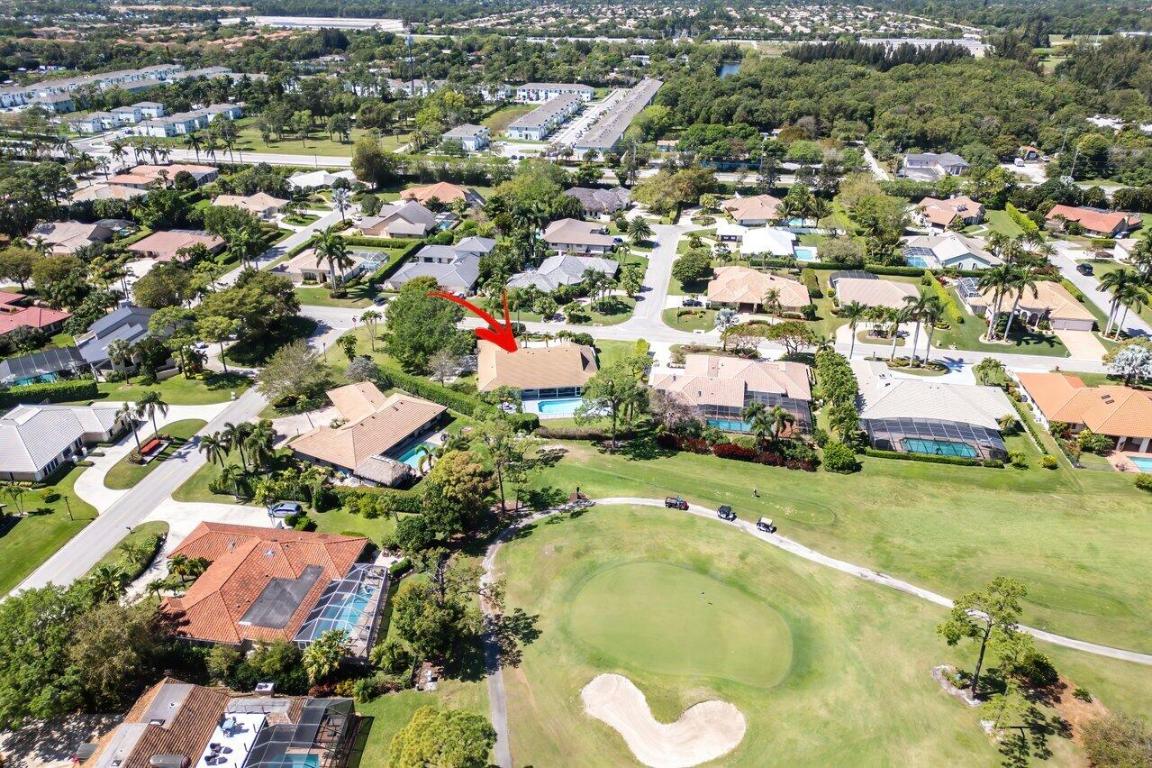 570 N Country Club Drive, Atlantis