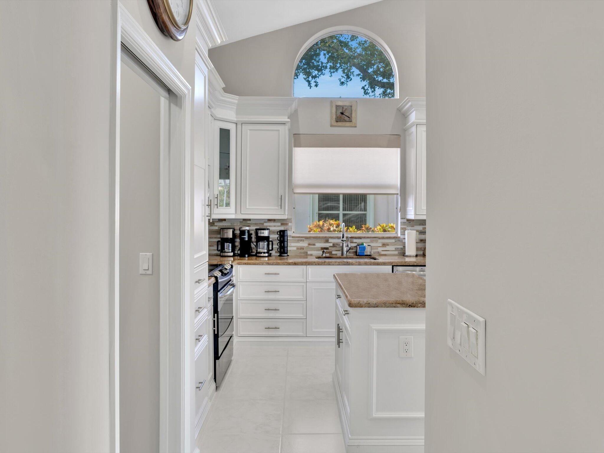 7669 Dorchester Road, Boynton Beach