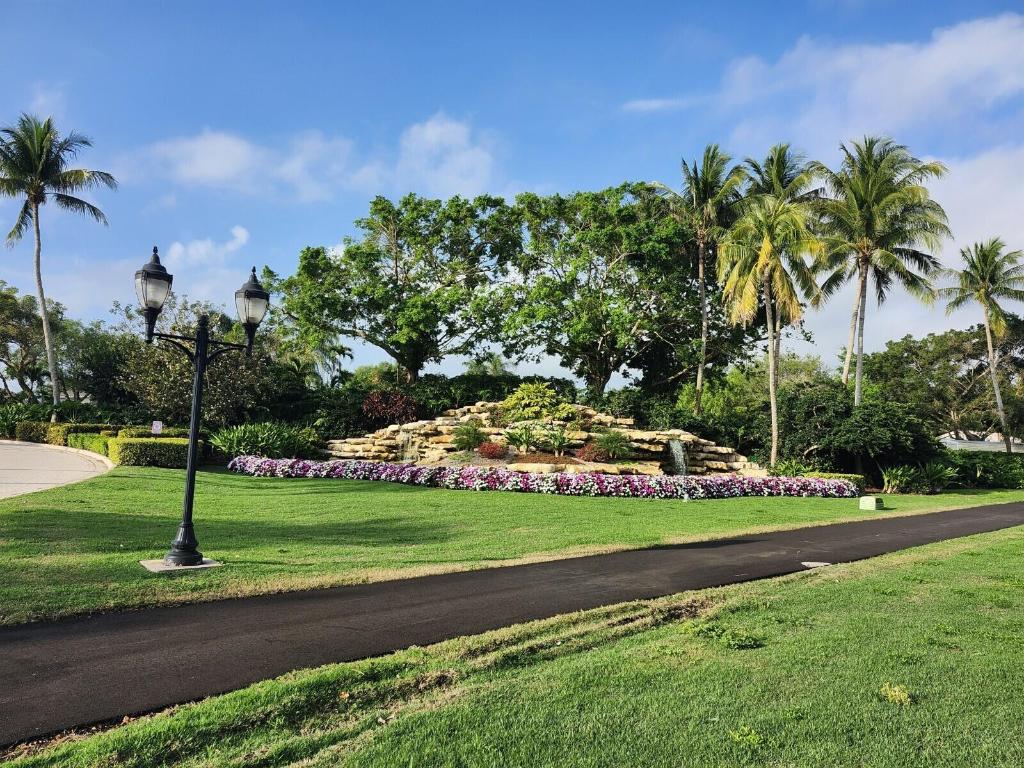 7404 Falls Road W, Boynton Beach