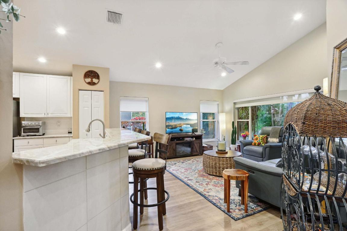 7404 Falls Road W, Boynton Beach