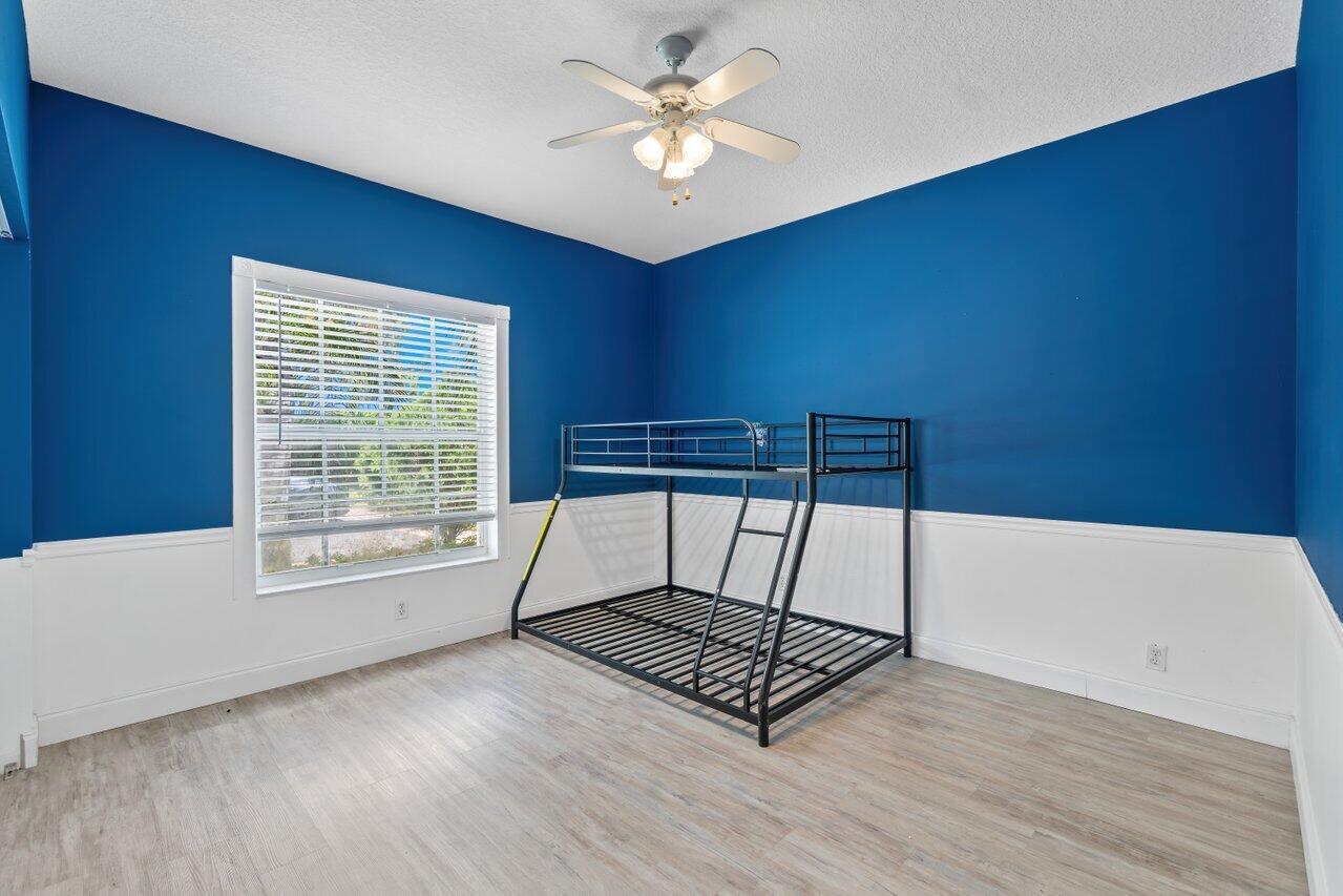 6400 Park Lake Circle