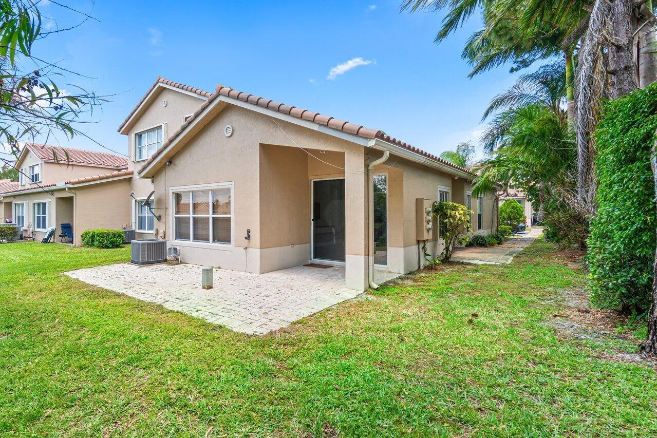 6400 Park Lake Circle