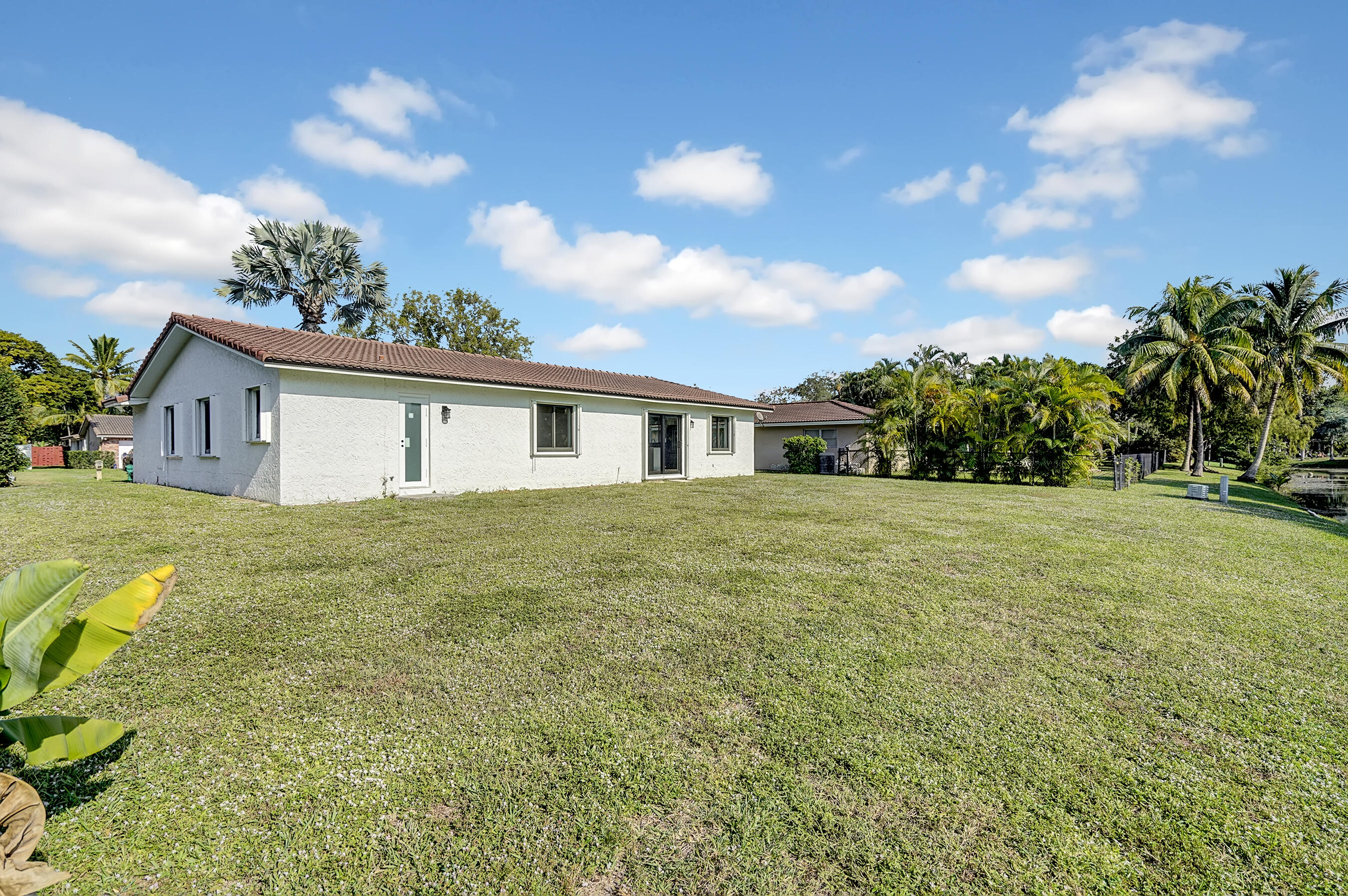 2960 NW 87th Terrace